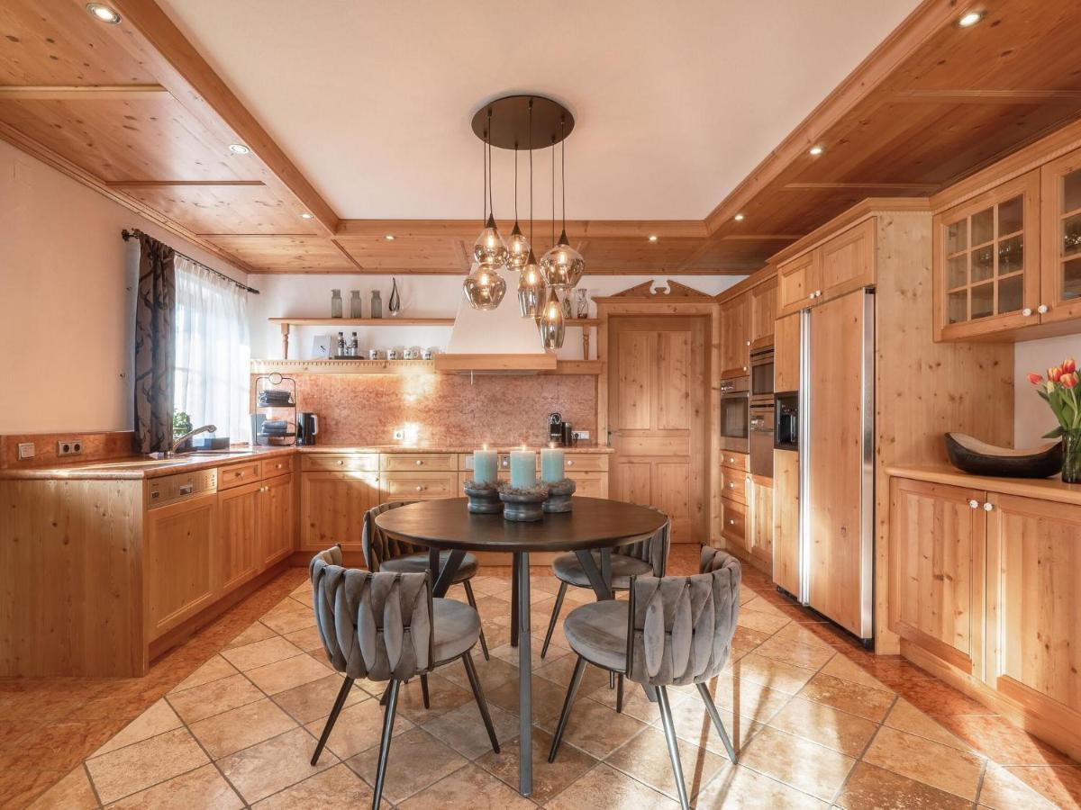 Chalet In St Johann In Tyrol Near Kitzbuehel Apfeldorf エクステリア 写真
